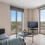 Rentitrev Modern Flat In Exclusive Wandsworth Area
